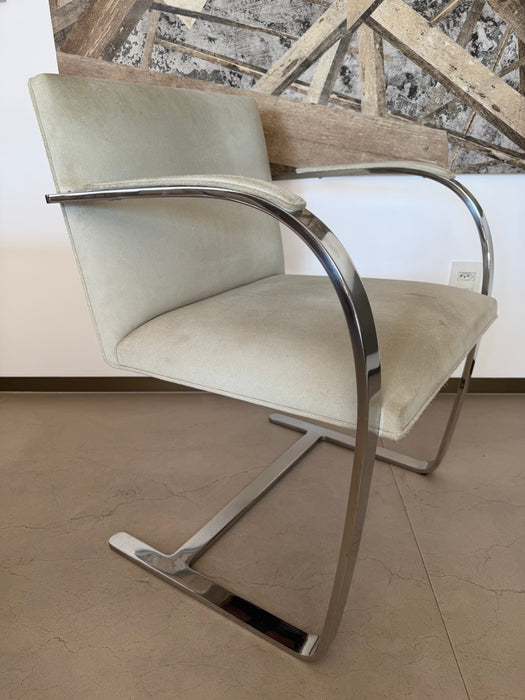 Conjunto de 8 Cadeiras “BRNO” – Ludwig Mies van der Rohe para Clássica Design