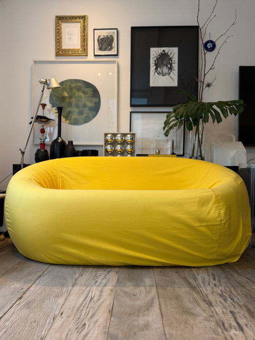 Sofá “Serie UP” Amarelo – Gaetano Pesce para B&B Italia