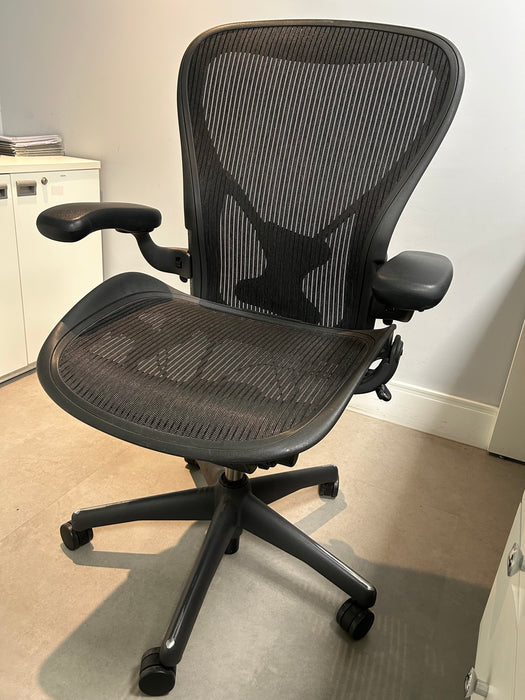 Cadeira de Escritório “Aeron B” - Herman Miller