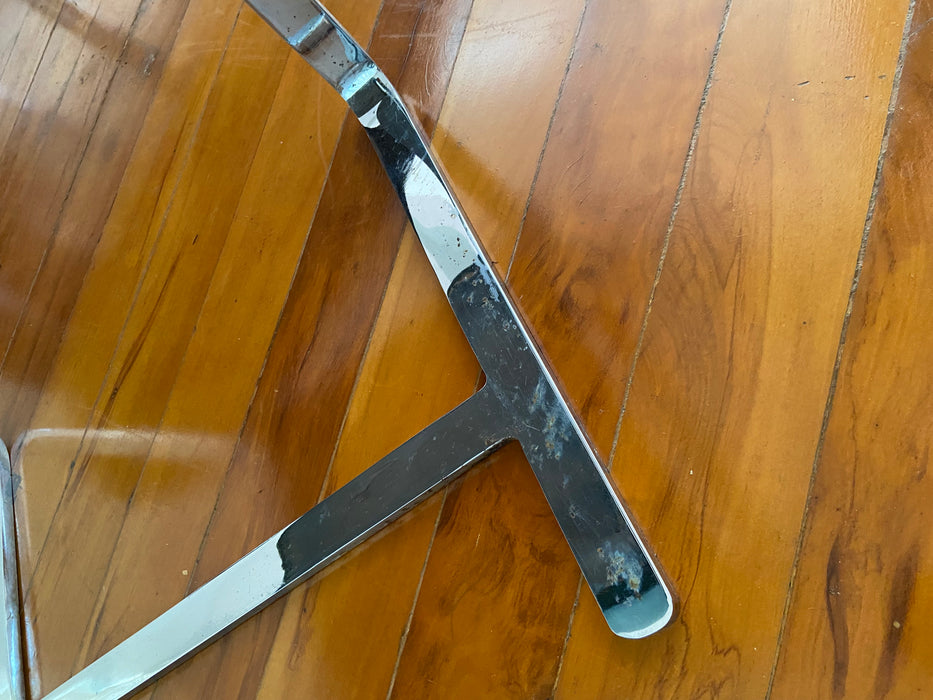 Conjunto com 4 Cadeiras "BRNO" em Couro – Ludwig Mies van der Rohe