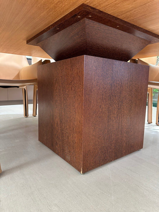 Mesa de Jantar “Prisma” – Cláudia Moreira Salles para Etel