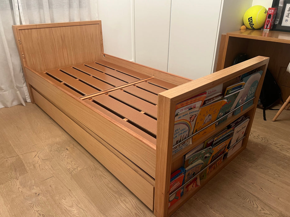 Cama de Solteiro com Bicama e Suporte para Livros (colchão bicama incluso) - Casa Pronta