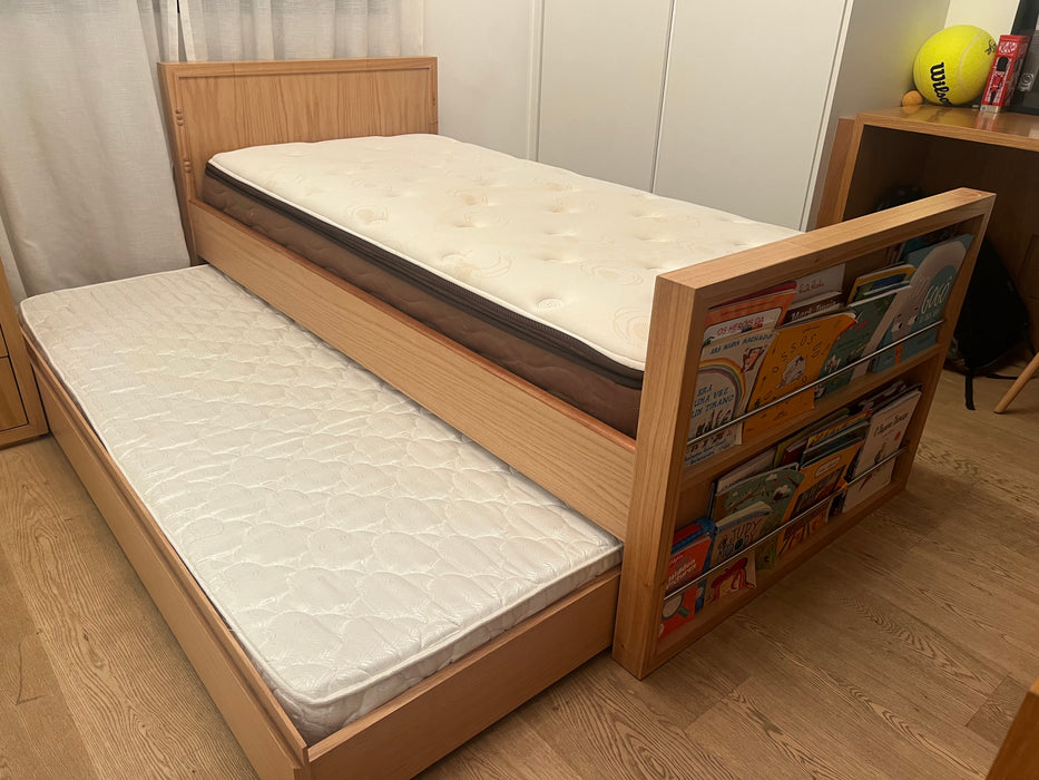 Cama de Solteiro com Bicama e Suporte para Livros (colchão bicama incluso) - Casa Pronta