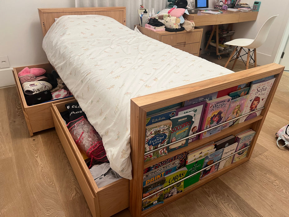 Cama de Solteiro com 2 Gavetões e Suporte para Livros (colchão não incluso) - Casa Pronta