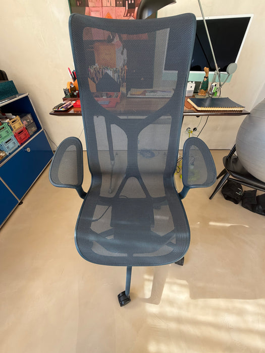 Cadeira de Escritório "Cosm" com Encosto Alto – Herman Miller
