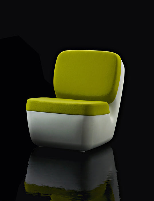 Poltrona "Nimrod" –  Marc Newson para MAGIS Design (Itália)