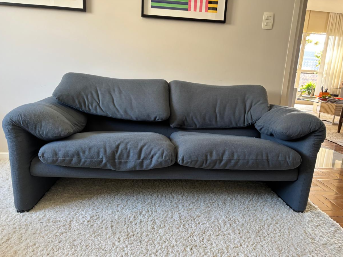 Sofá "Maralunga" Azul de 2 Lugares – Vico Magistretti para Probjeto