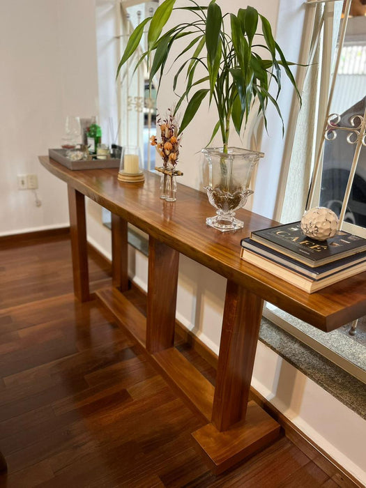 Aparador em Mogno Africano