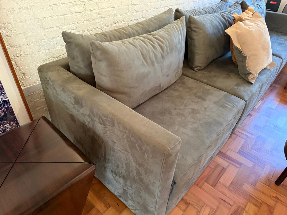 Sofá de 3 Lugares em Suede Verde Musgo - Breton