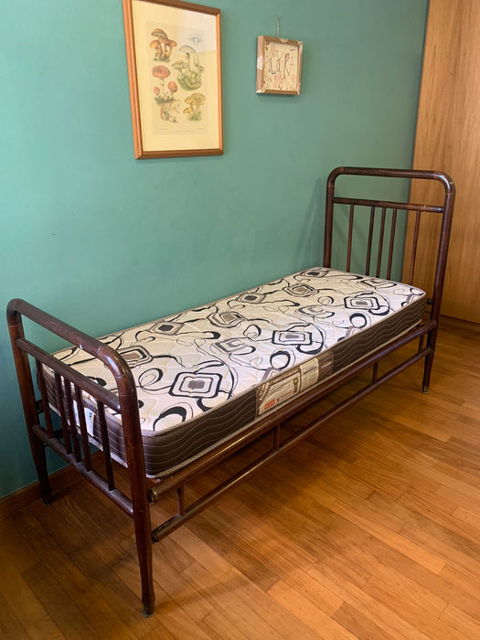 Cama de Solteiro Patente (colchão incluso) – Marcenaria