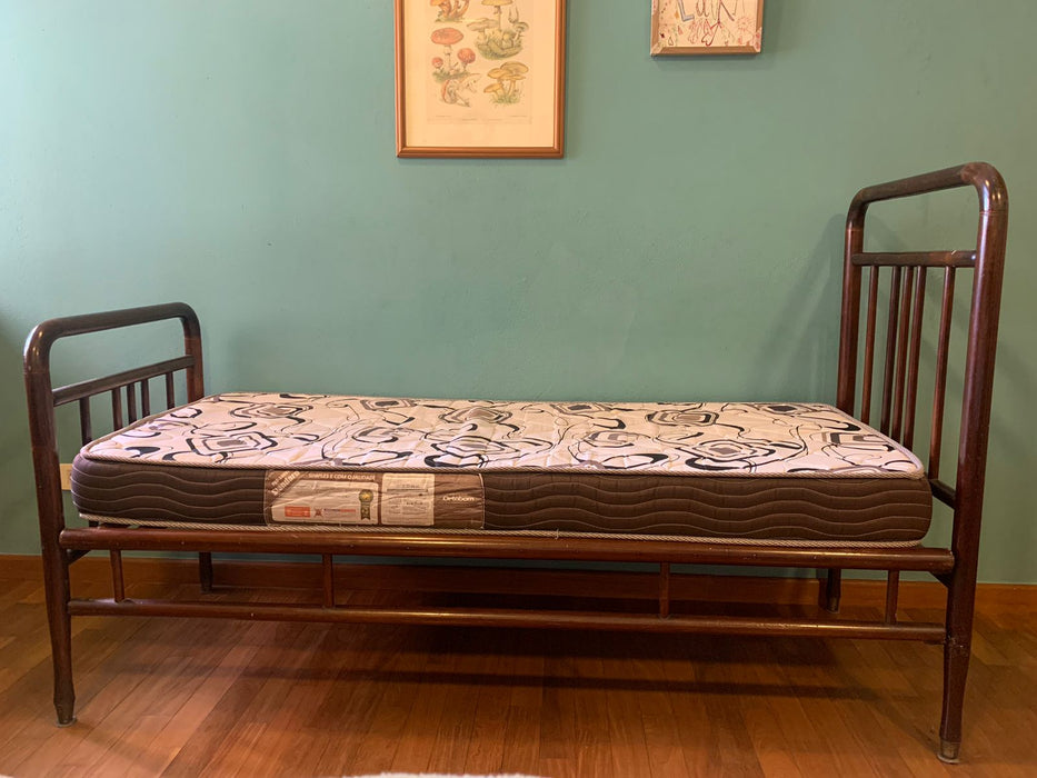 Cama de Solteiro Patente (colchão incluso) – Marcenaria