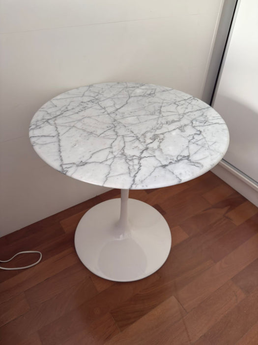 Mesa Lateral Saarinen Branca – Líder Interiores