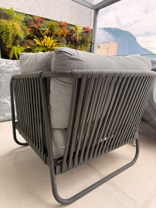 Conjunto de Sofá e Poltronas Outdoor "Terrace" com Mesa de Centro – Breton