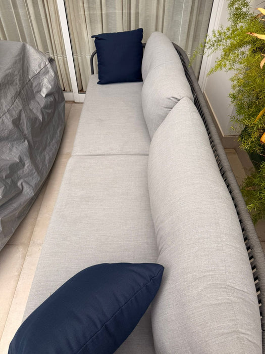 Conjunto de Sofá e Poltronas Outdoor "Terrace" com Mesa de Centro – Breton