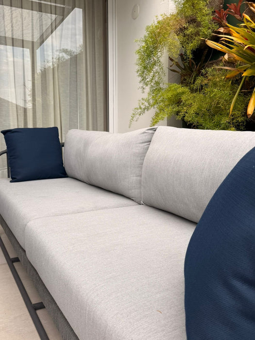 Conjunto de Sofá e Poltronas Outdoor "Terrace" com Mesa de Centro – Breton