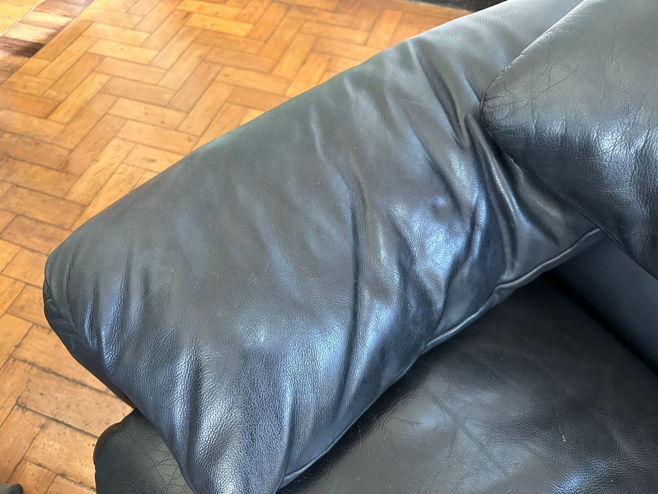 Sofá "Maralunga" de 3 Lugares em Couro Preto - Vico Magistretti para Cassina (produzido Probjeto)