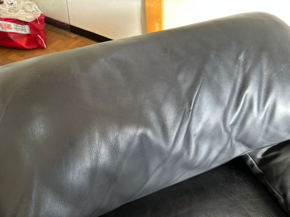 Sofá "Maralunga" de 3 Lugares em Couro Preto - Vico Magistretti para Cassina (produzido Probjeto)