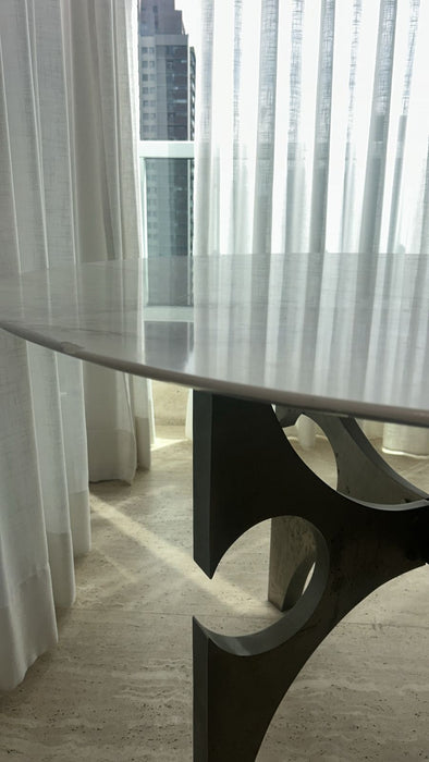 Mesa de Jantar com Tampo em Mármore Vintage