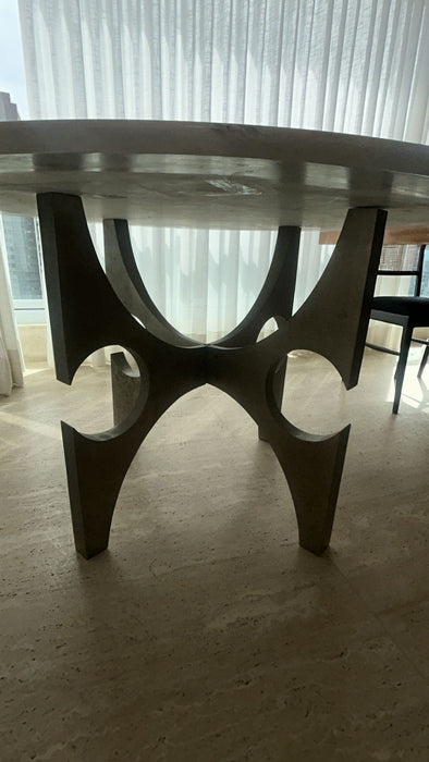 Mesa de Jantar com Tampo em Mármore Vintage