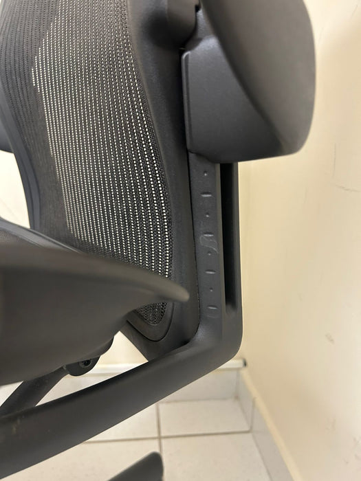 Cadeira de Escritório “Aeron B” - Herman Miller