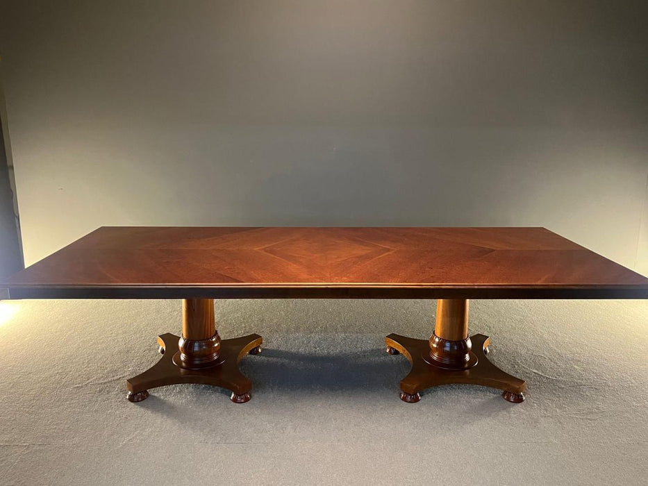 Mesa de Jantar "Tulipa" para 12 Lugares com 2 Bases – Vermeil