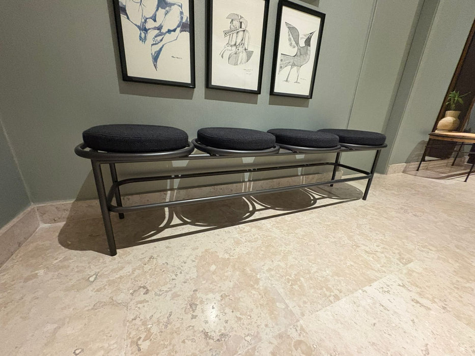 Banco "4" - Mula Preta