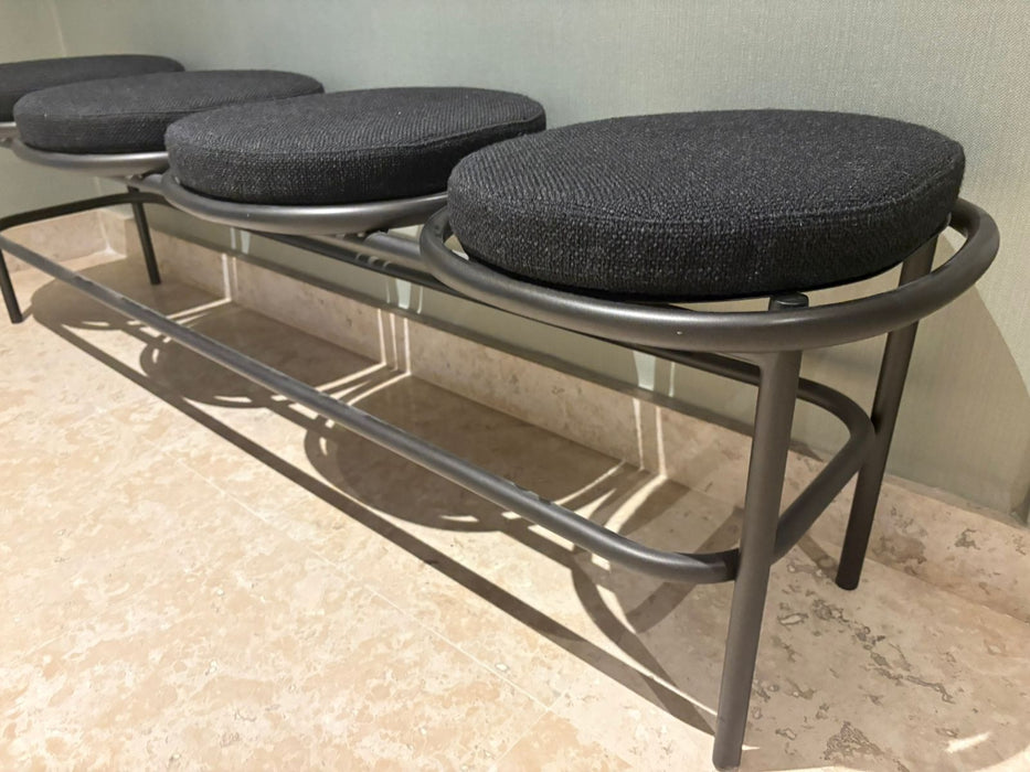 Banco "4" - Mula Preta