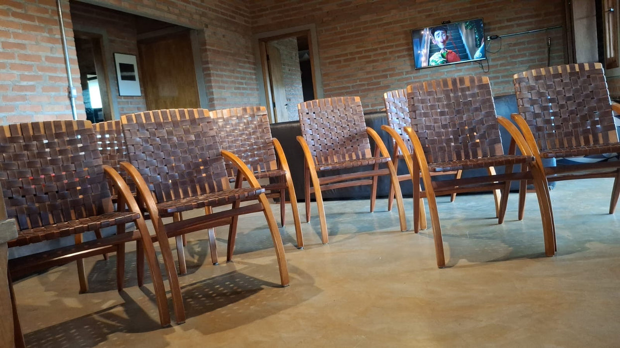 Mesa de Jantar "Salvador" com 8 Cadeiras "Flexa" – Carlos Motta