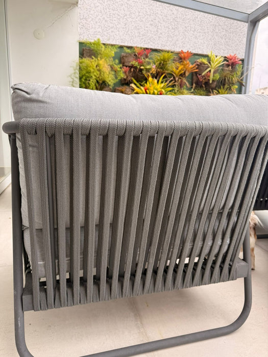 Conjunto de Sofá e Poltronas Outdoor "Terrace" com Mesa de Centro – Breton