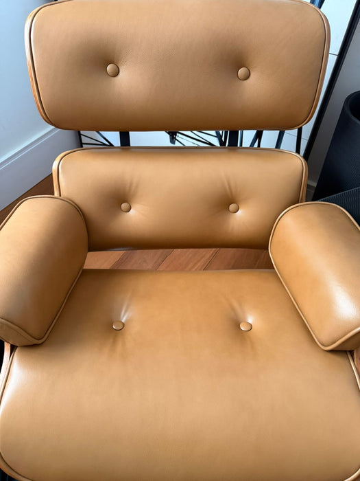 Poltrona "Eames" com Banqueta