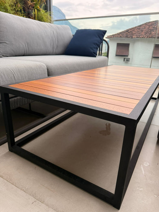 Conjunto de Sofá e Poltronas Outdoor "Terrace" com Mesa de Centro – Breton
