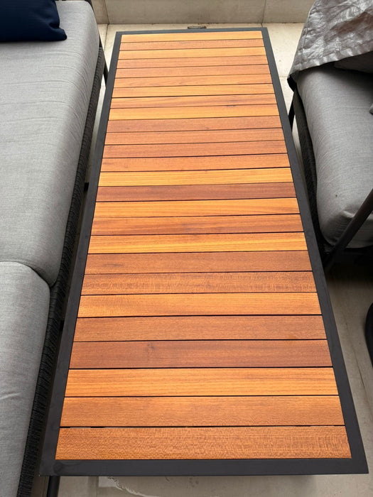 Conjunto de Sofá e Poltronas Outdoor "Terrace" com Mesa de Centro – Breton