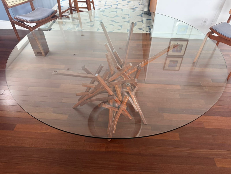 Mesa de Jantar "Guaimbê" com Tampo de Vidro – Paulo Alves