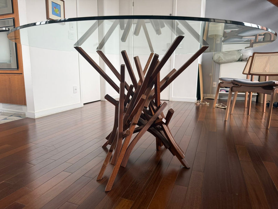 Mesa de Jantar "Guaimbê" com Tampo de Vidro – Paulo Alves