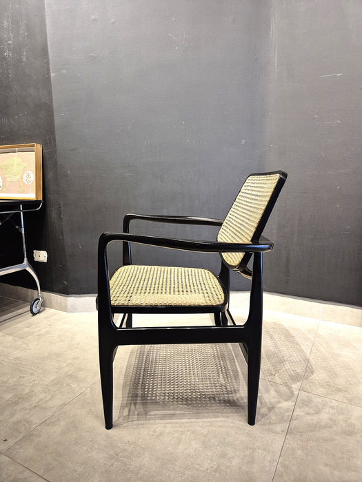 Poltrona "Oscar" em Madeira Ebanizada - Sérgio Rodrigues (Reedição LinBrasil)