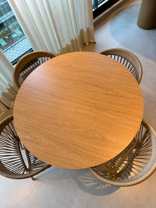 Mesa "Cônica" com 4 Cadeiras "Gamboa" – Tidelli