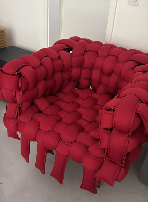 Poltrona "Underconstruction" Red – Pedro Franco para A Lot of Brasil