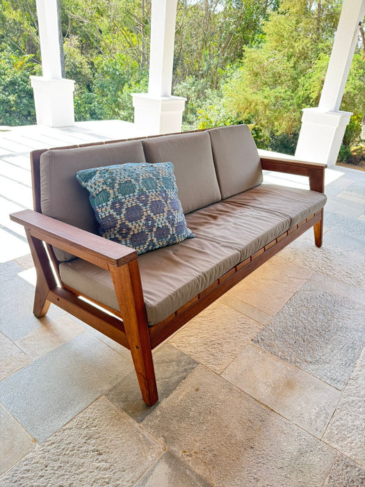 Sofá "Mucuri" - Zanini de Zanine