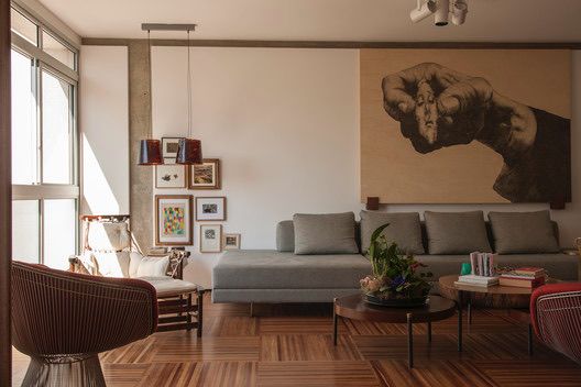 Composição de 3 Mesas de Centro em Madeira – Design de Candida Tabet