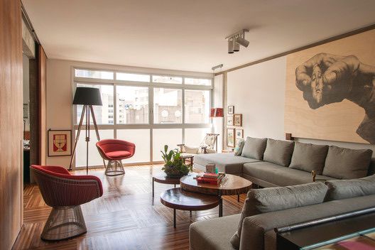Composição de 3 Mesas de Centro em Madeira – Design de Candida Tabet