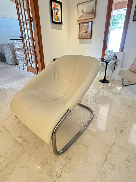 Par de Poltronas "Cortina" em Couro – Gordon Guillaumier para Minotti