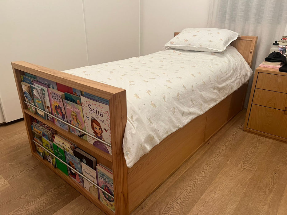Cama de Solteiro com 2 Gavetões e Suporte para Livros (colchão não incluso) - Casa Pronta