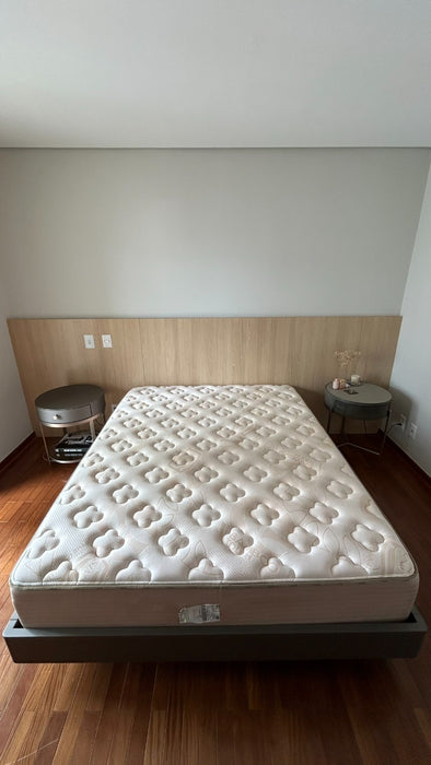 Cama Box Queen "Slim" com Colchão (Simmons Sensations Moderate) - Artefacto