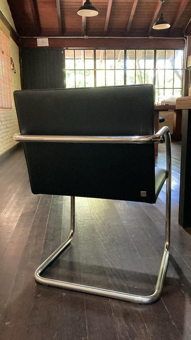 Par de Cadeiras "BRNO" - Forma / Cini Boeri 1979