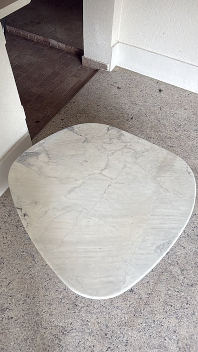 Mesa de Centro "Concrete" – Estúdio Bola