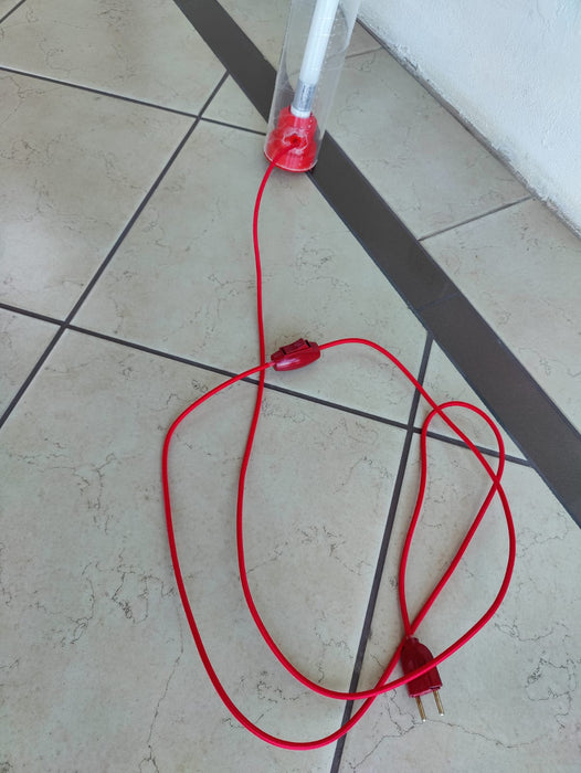 Luminária "Caneta Bic" Gigante Vermelha