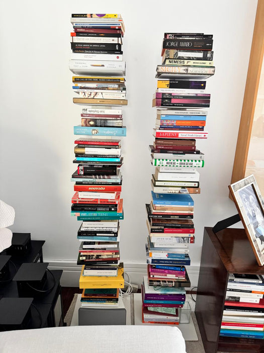 Estante de Livros “Story” Branca – Design Within Reach