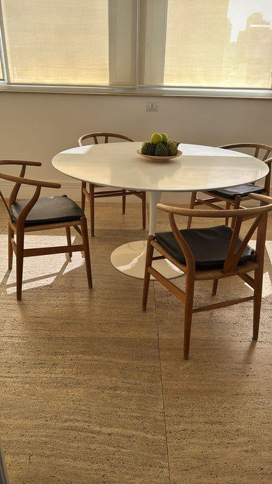 Mesa de Jantar "Saarinen"
