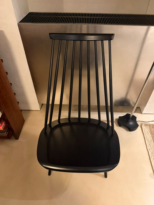 Cadeira "Mademoiselle" – Ilmari Tapiovaara para Artek