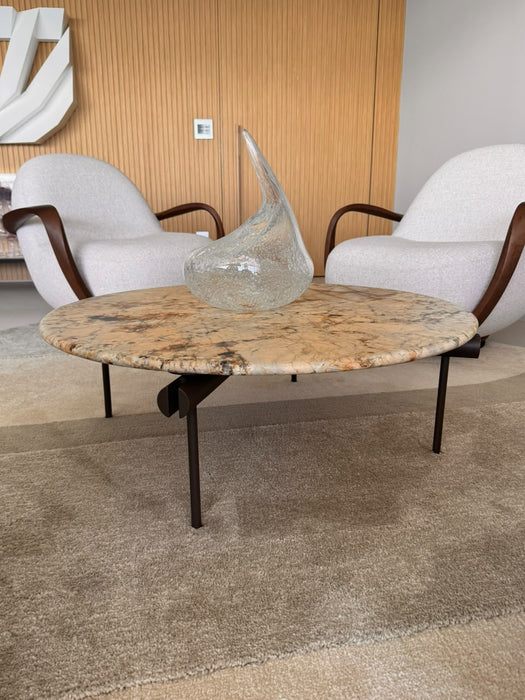 Mesa de Centro "Hachi" em Mármore – Home Design